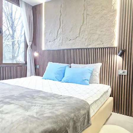 Malavi F4 Center * Ruse