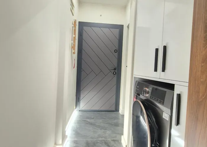 Malavi F4 Center 公寓 *