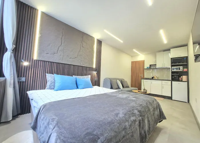 Malavi F4 Center 公寓